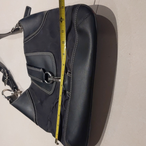 Authentic Coach Purse - Picture 9 of 10